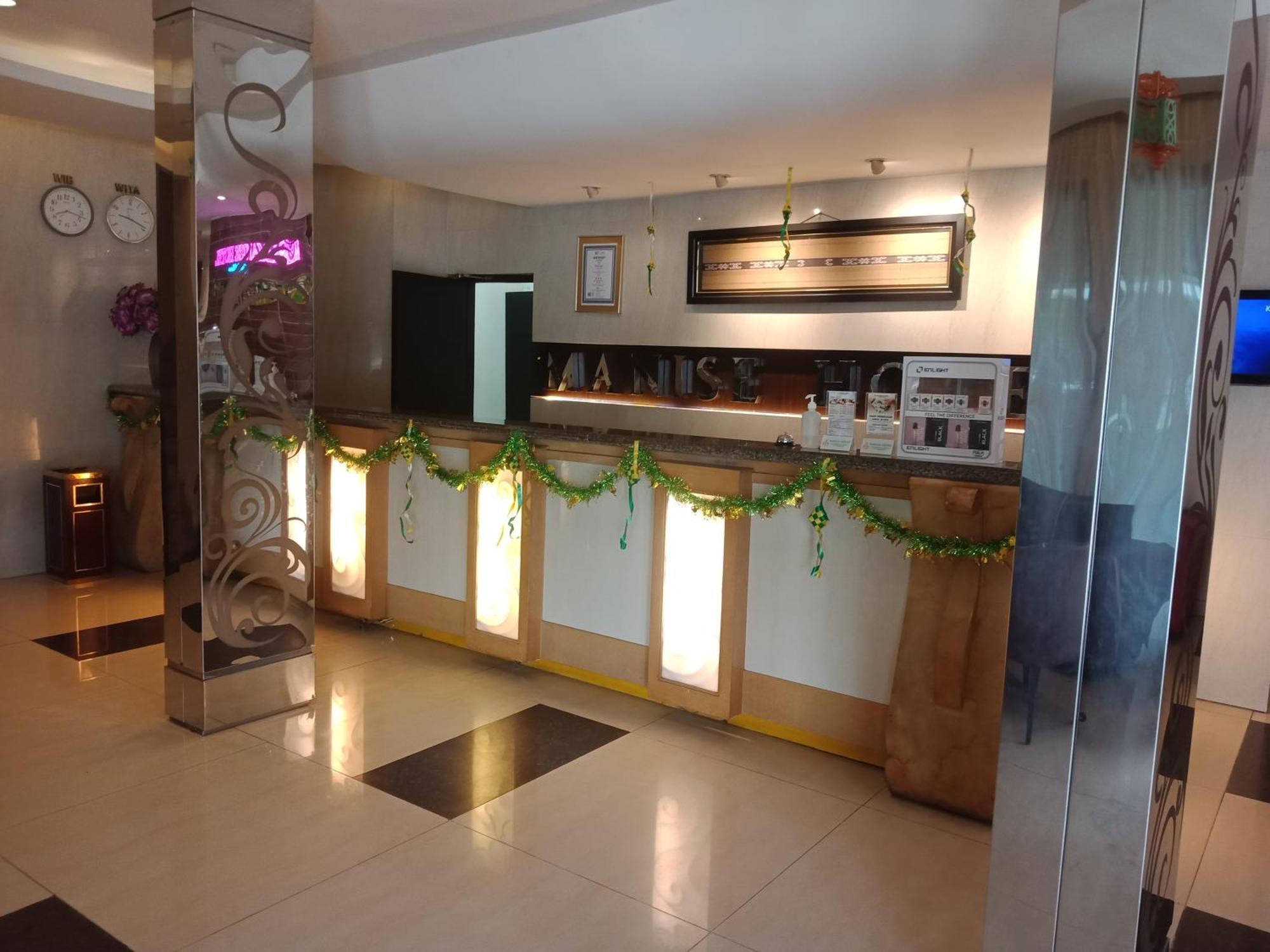 Manise Hotel Ambon Εξωτερικό φωτογραφία