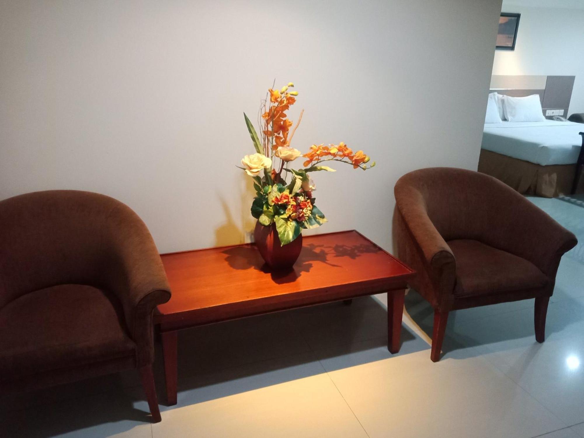 Manise Hotel Ambon Εξωτερικό φωτογραφία