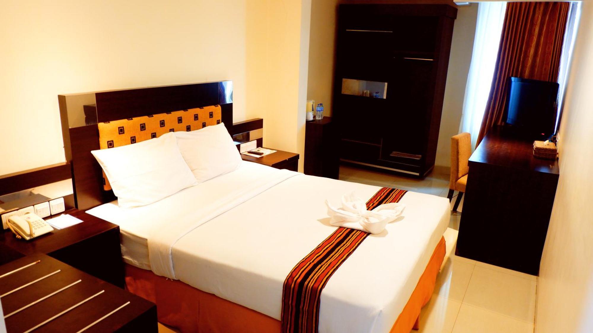 Manise Hotel Ambon Εξωτερικό φωτογραφία